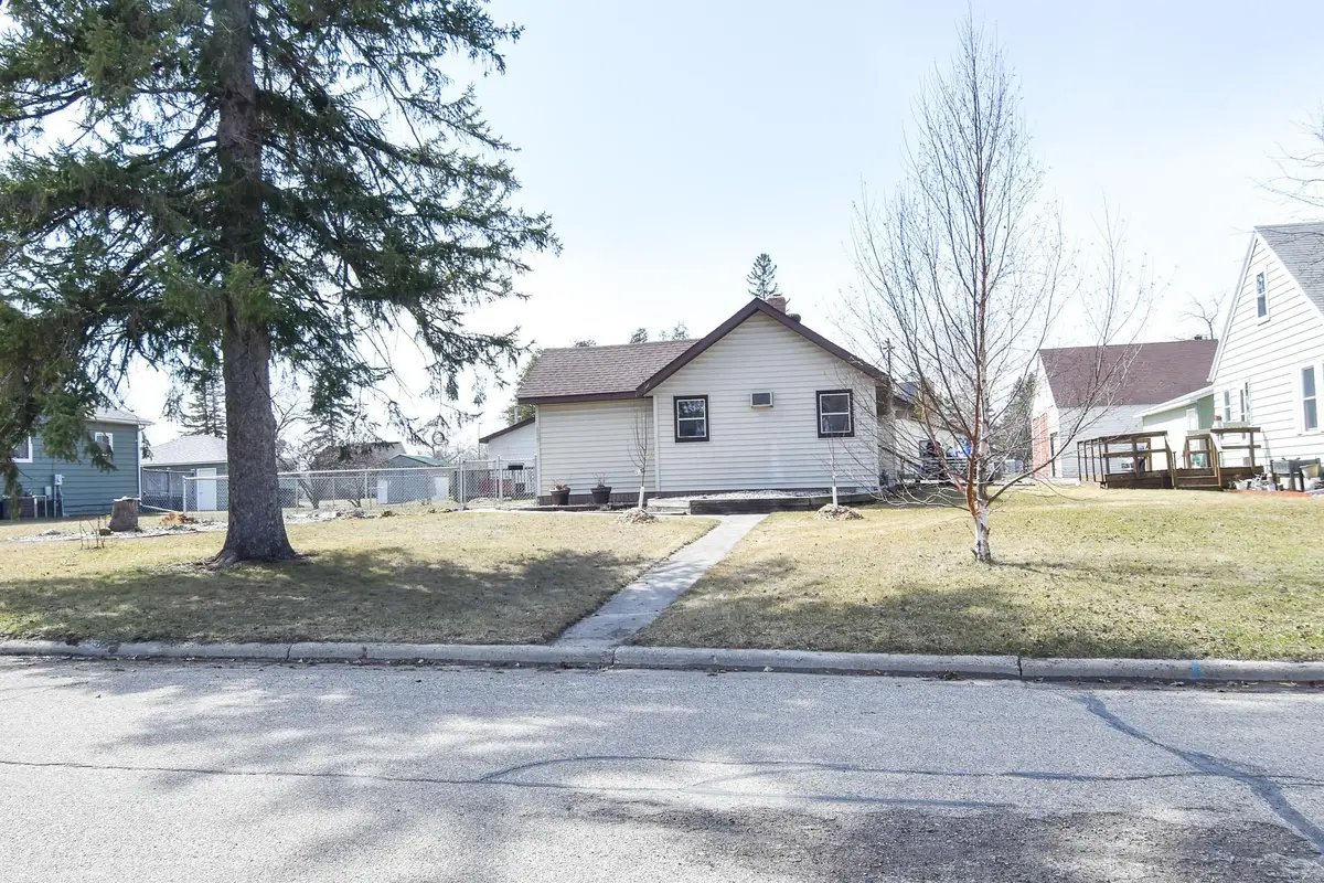 605 Red Lake Boulevard, Thief River Falls, MN 56701 - #1