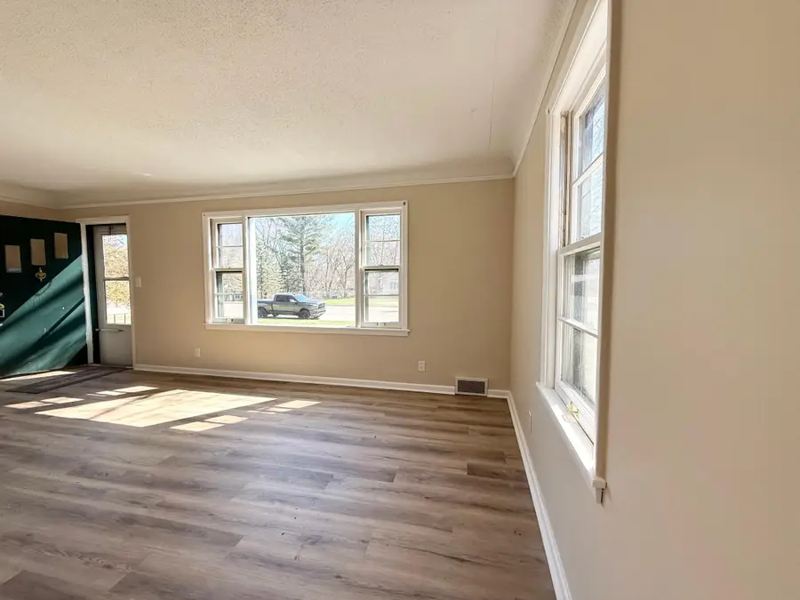 207 Grove Street N, Mora, MN 55051 - #2