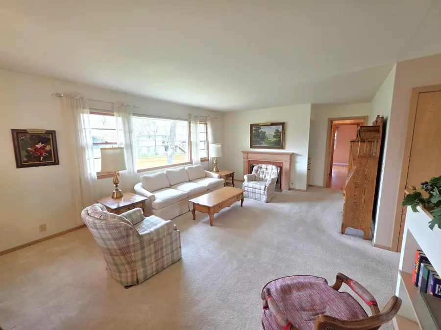 6308 Ewing Avenue S, Edina, MN 55410 - #2