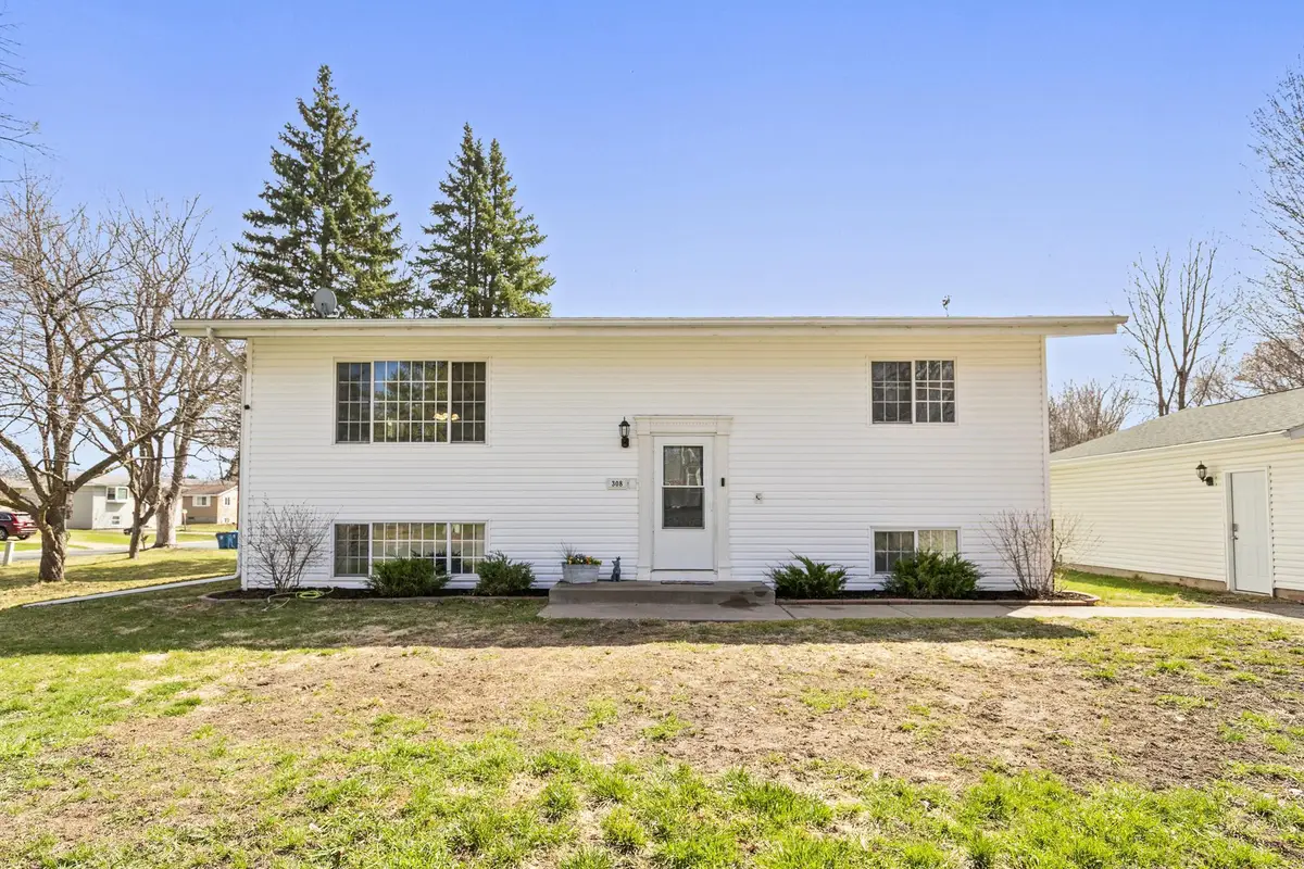 308 7th Avenue Nw, Forest Lake, MN 55025 - #1