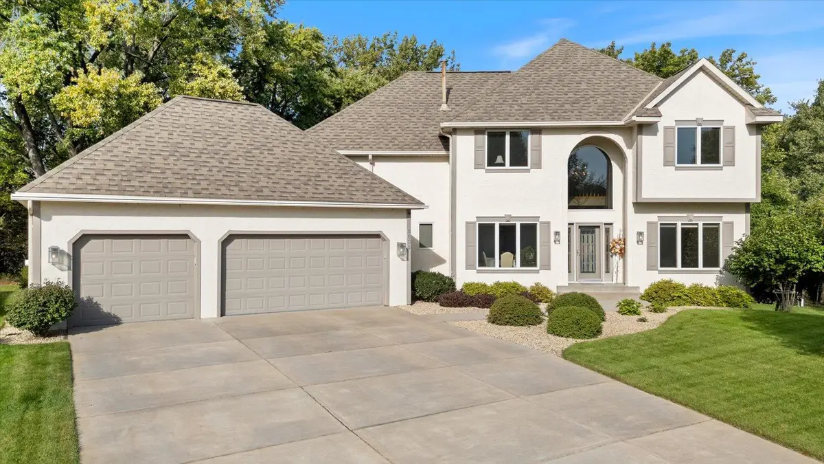 5605 Saint Albans Circle, Shoreview, MN 55126 - #1