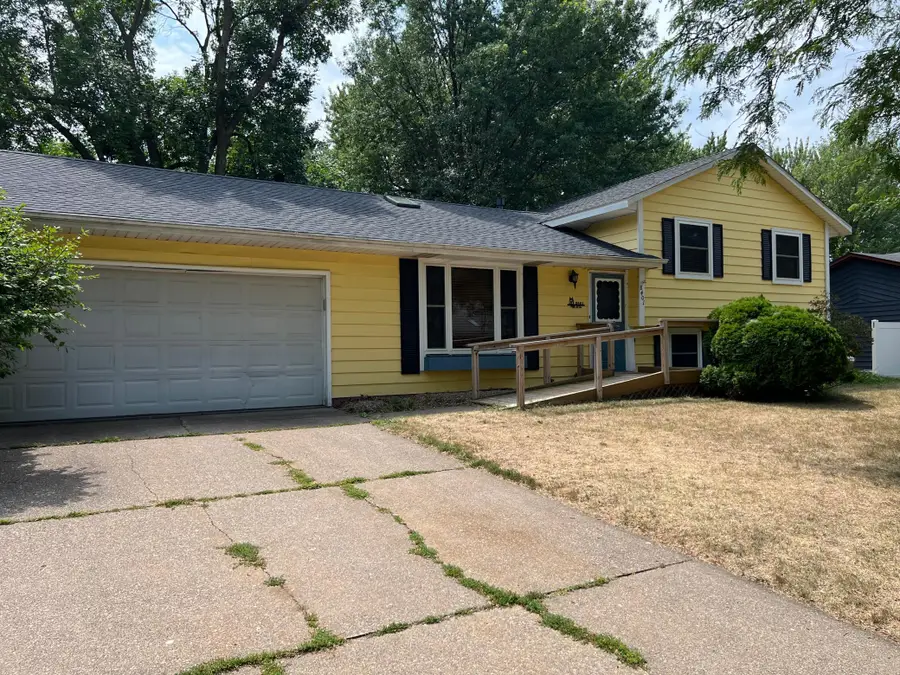 8401 79th Street S, Cottage Grove, MN 55016 - #2