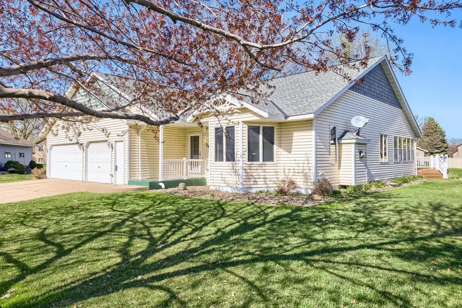 39 Jefferson Court, Hastings, MN 55033 - #2