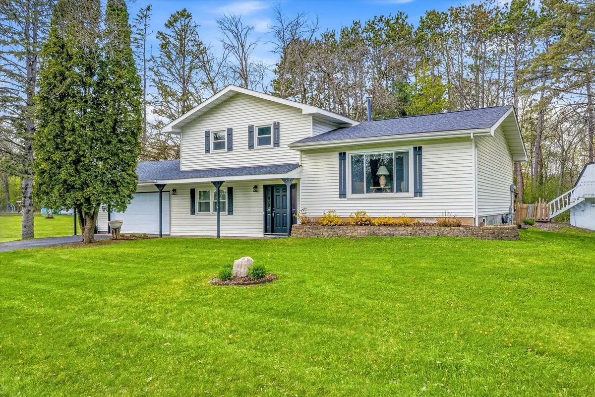 6422 Donnybrook Drive, North Branch, MN 55056 - #1