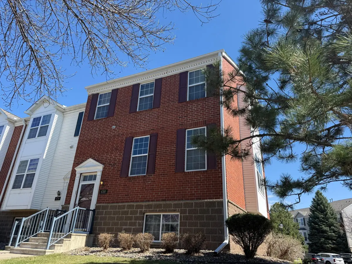 6740 158th Street W, Apple Valley, MN 55124 - #1