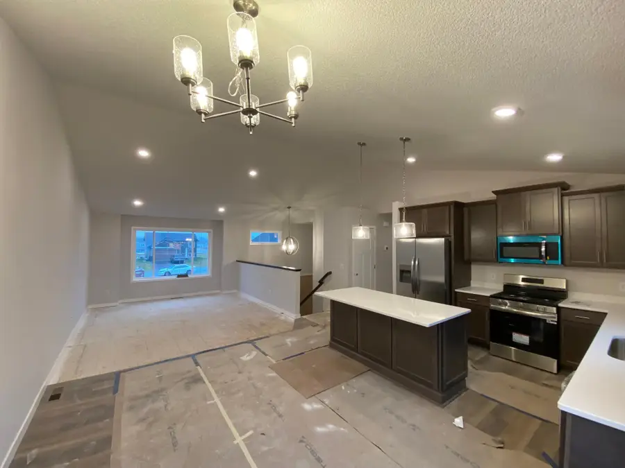 37583 Greenwich Court, North Branch, MN 55056 - #2