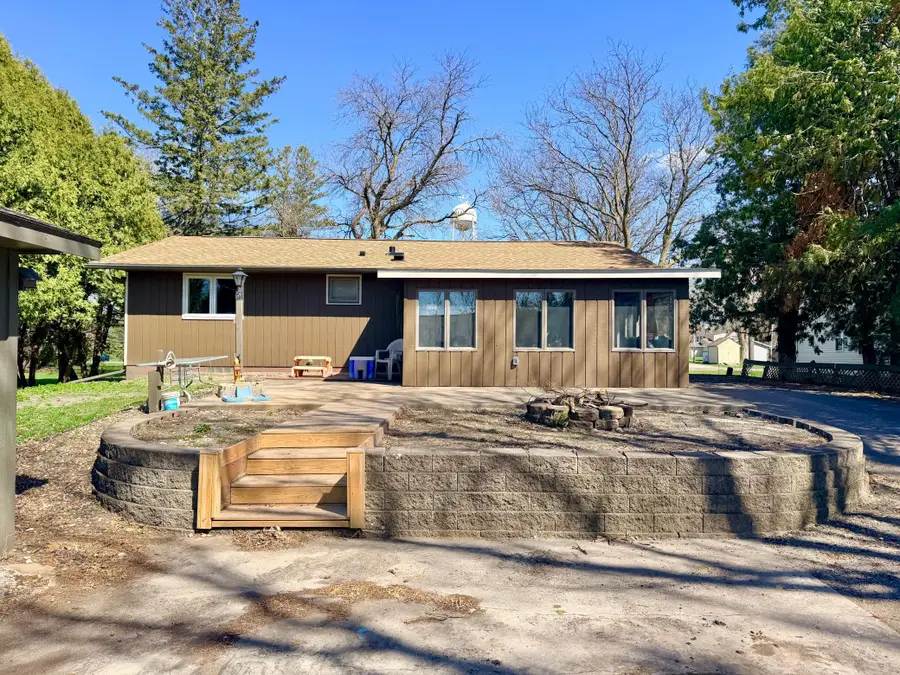 102 Rotterdam Avenue, Hollandale, MN 56045 - #3