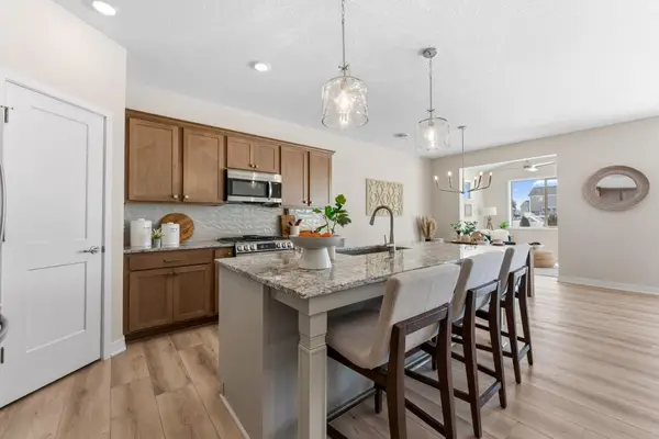 17718 Everest Avenue, Lakeville, MN 55044