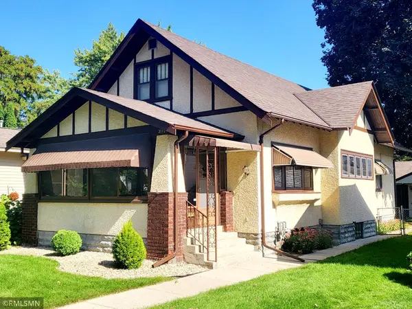 3115 35th Avenue S, Minneapolis, MN 55406