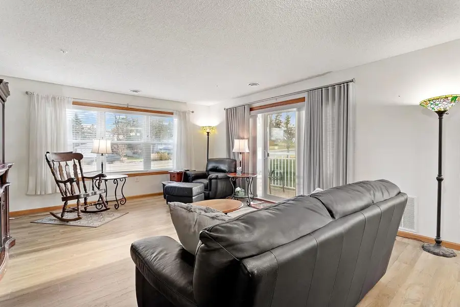 2231 Penn Place #201, North Saint Paul, MN 55109 - #2
