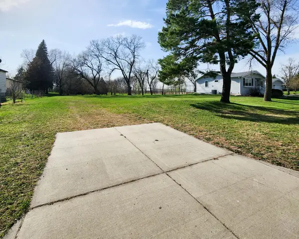 406 N 11th Street, Olivia, MN 56277