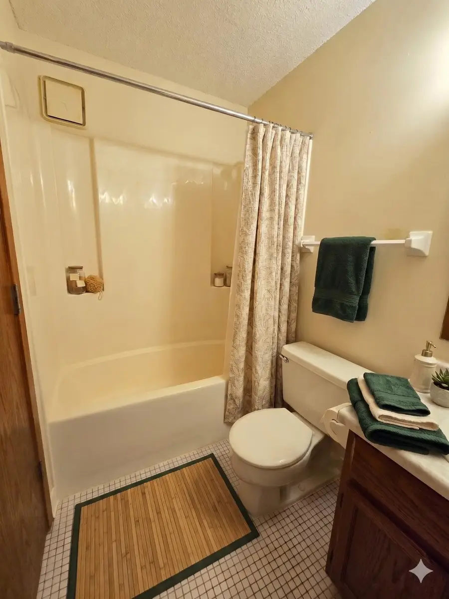 66 9th Street E #1605, Saint Paul, MN 55101 - #3