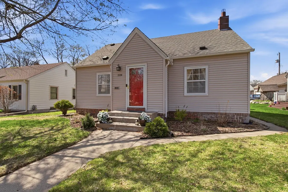 2214 Taft Street Ne, Minneapolis, MN 55418 - #1
