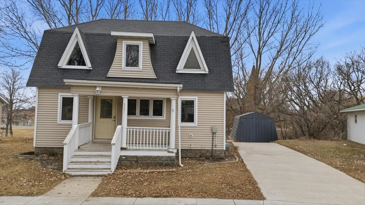 327 2nd Street Ne, Barnesville, MN 56514 - #1