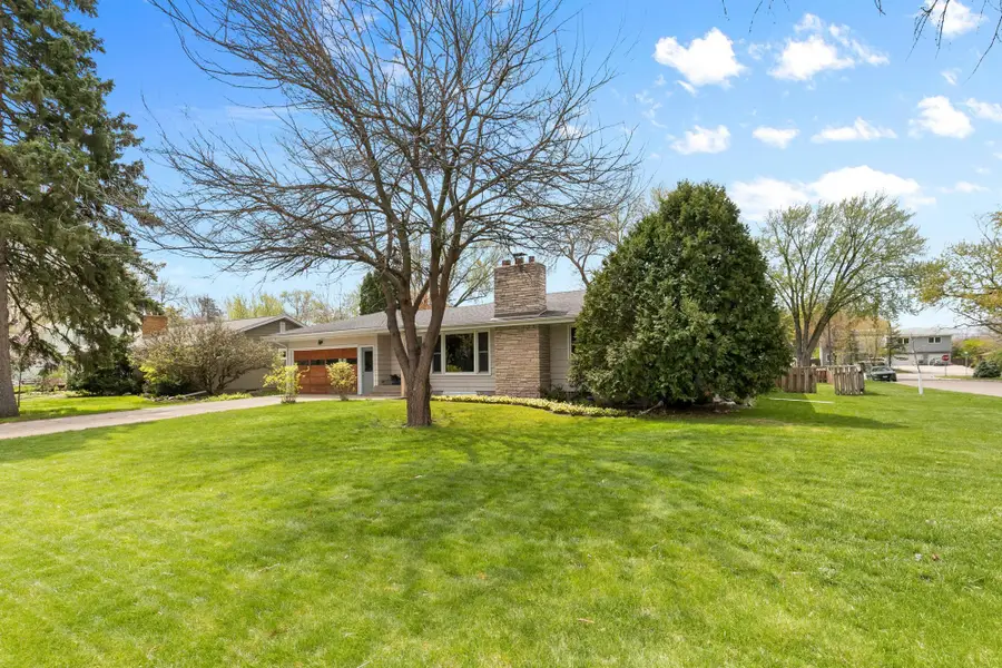 2017 Beacon Street, Roseville, MN 55113 - #2