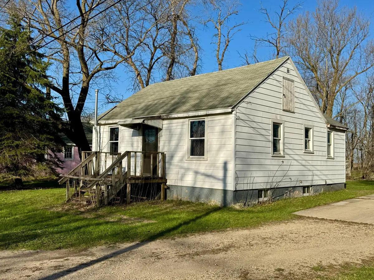 156 Main Street N, Waltham, MN 55982 - #1