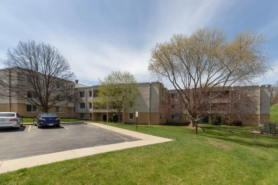 1911 Viking Drive Nw #25, Rochester, MN 55901 - #2
