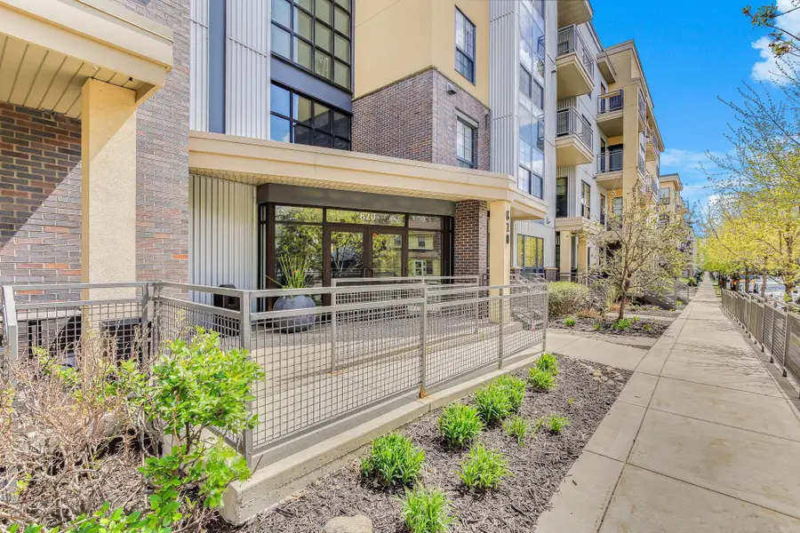 820 Emerald Street #111, Saint Paul, MN 55114 - #2