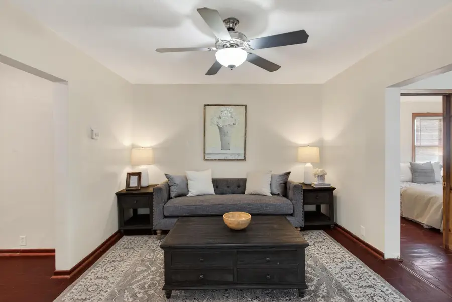 628 1st Avenue S, South Saint Paul, MN 55075 - #2