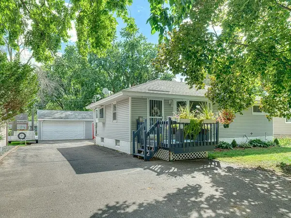 6727 59th Avenue N, Crystal, MN 55428