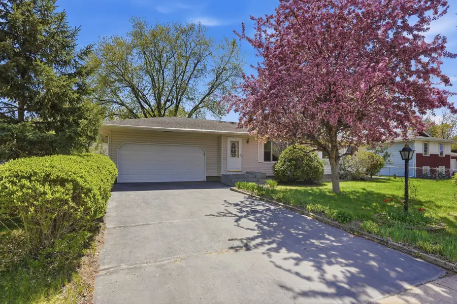 4325 Brookdale Drive N, Brooklyn Park, MN 55443 - #3