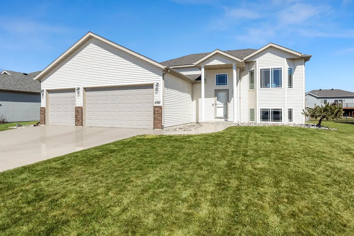 4745 48th Avenue S, Fargo, ND 58104 - #1