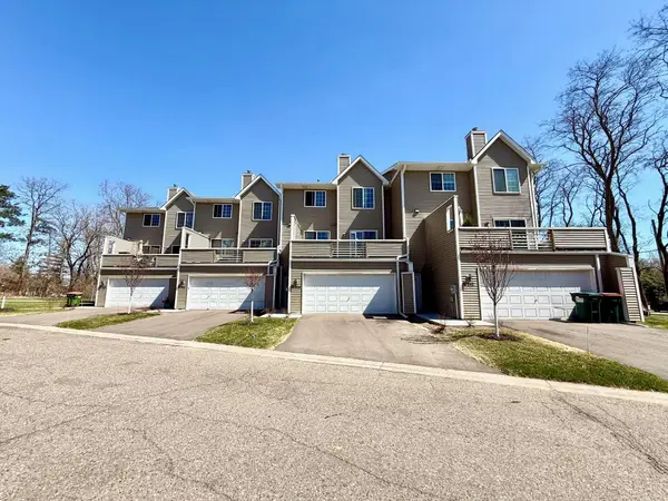 10914 Johnson Street Ne #7, Blaine, MN 55434
