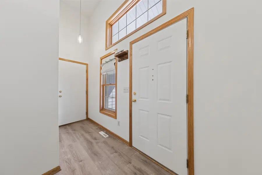 3877 Kennet Circle, Eagan, MN 55123 - #3