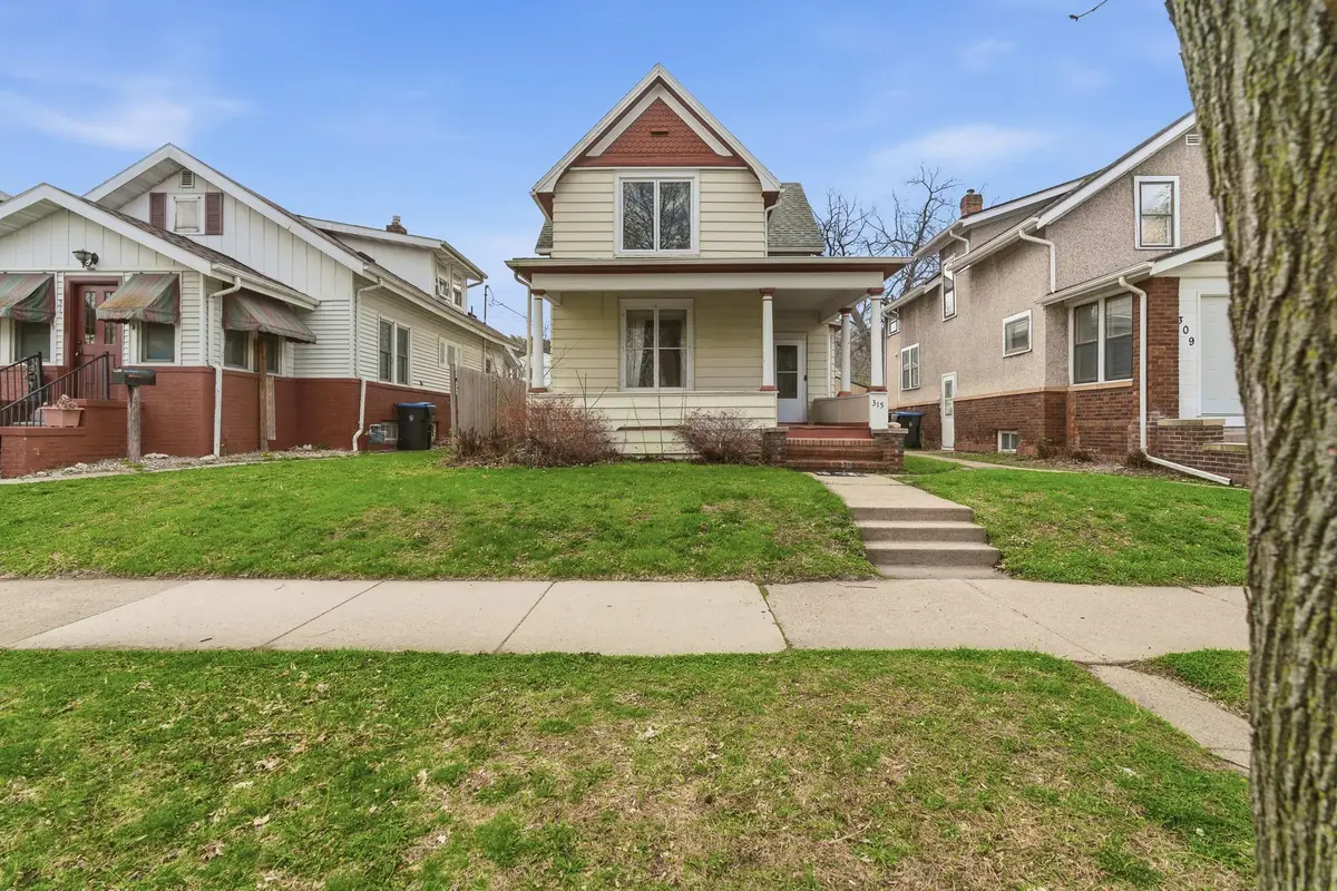 315 N Broad Street, Mankato, MN 56001 - #1