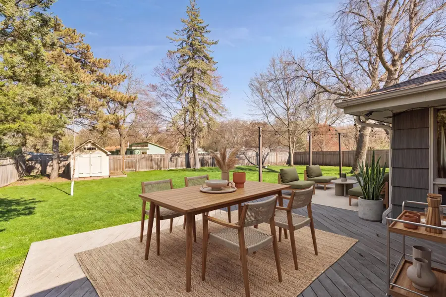 2700 Quail Avenue N, Golden Valley, MN 55422 - #2