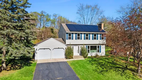 12246 Oxbow Drive, Eden Prairie, MN 55347