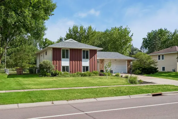 880 Whitney Drive, Apple Valley, MN 55124