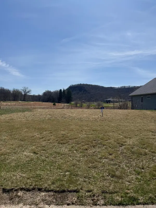 565 Cedar Drive, Lake City, MN 55041