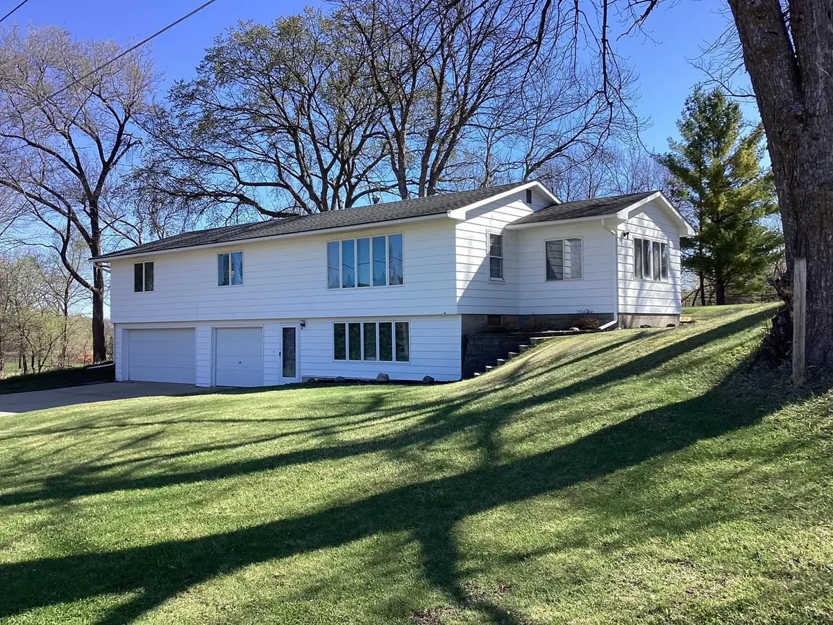 2418 Main Street W, Albert Lea, MN 56007 - #1