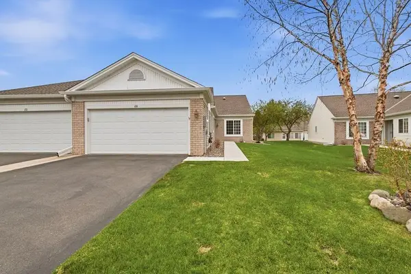 674 Lake View Drive, Woodbury, MN 55129