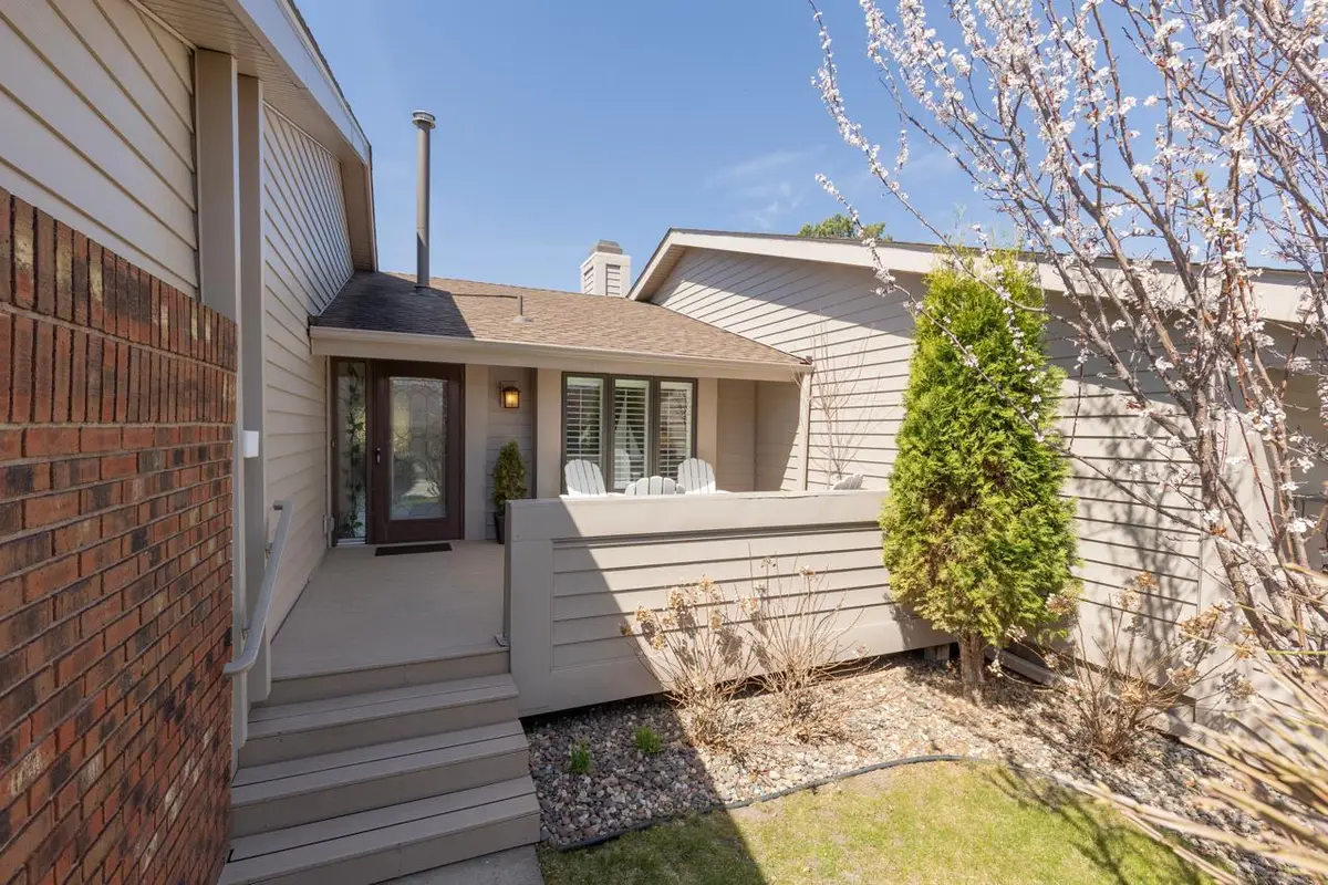 9528 Woodbridge Road, Bloomington, MN 55438 - #1