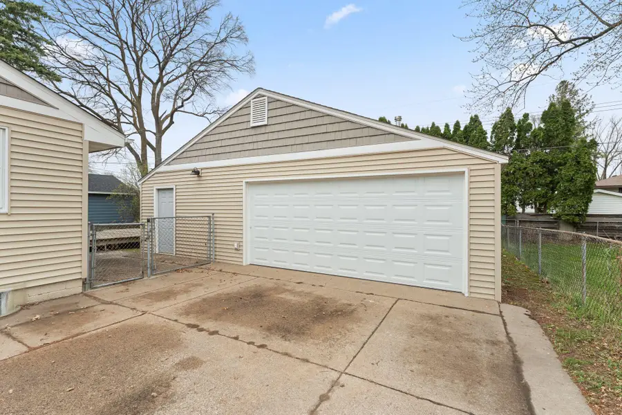 811 Pandora Drive Ne, Fridley, MN 55432 - #2