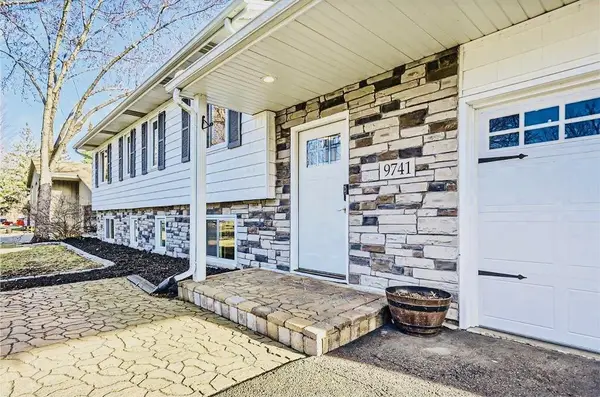 9741 102nd Place N, Maple Grove, MN 55369