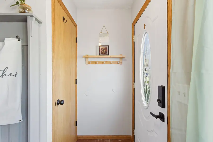 2075 N Ivy Street, North Saint Paul, MN 55109 - #3