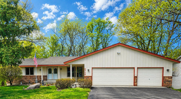 6708 W 82nd Street, Bloomington, MN 55438