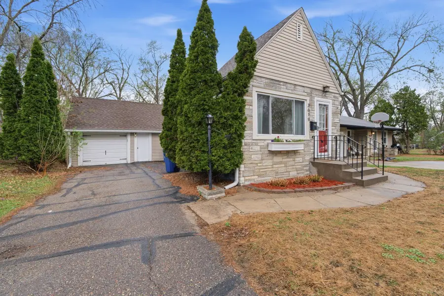 3619 Halifax Avenue N, Robbinsdale, MN 55422 - #3