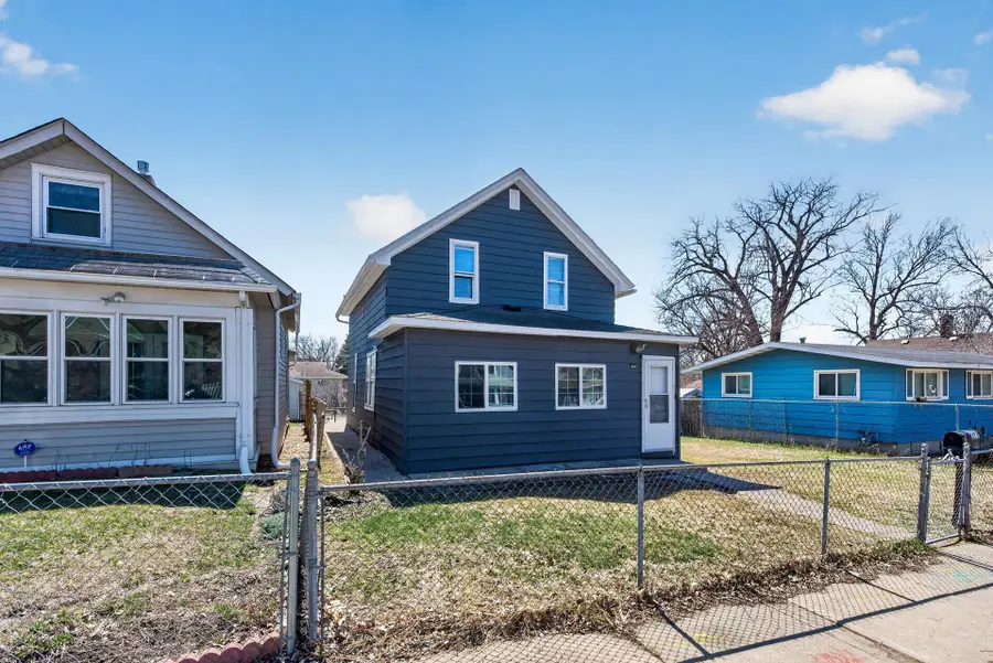 372 Lawson Avenue E, Saint Paul, MN 55130 - #2