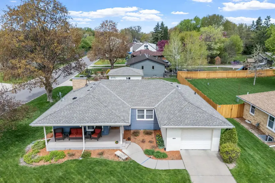 2601 30th Avenue Ne, Saint Anthony, MN 55418 - #2