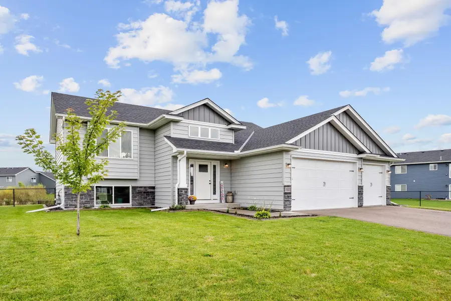 19333 Able Street Ne, East Bethel, MN 55011 - #2