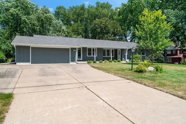 6112 Jeffrey Lane, Edina, MN 55436