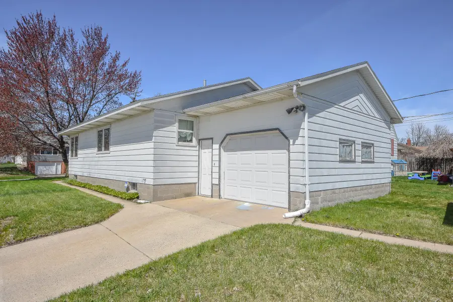 702 28th Avenue N, Saint Cloud, MN 56303 - #2