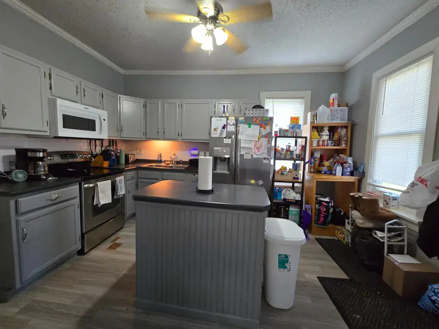 711 3rd Avenue Se, Waseca, MN 56093 - #3