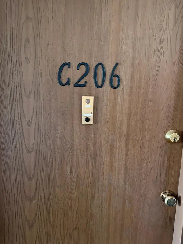 2120 Valleyhigh Drive Nw #C206, Rochester, MN 55901