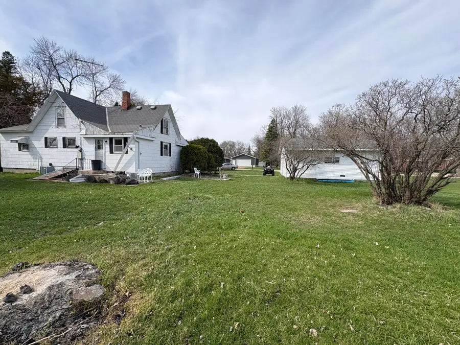 121 SW O'connell Street, Clontarf, MN 56226 - #2