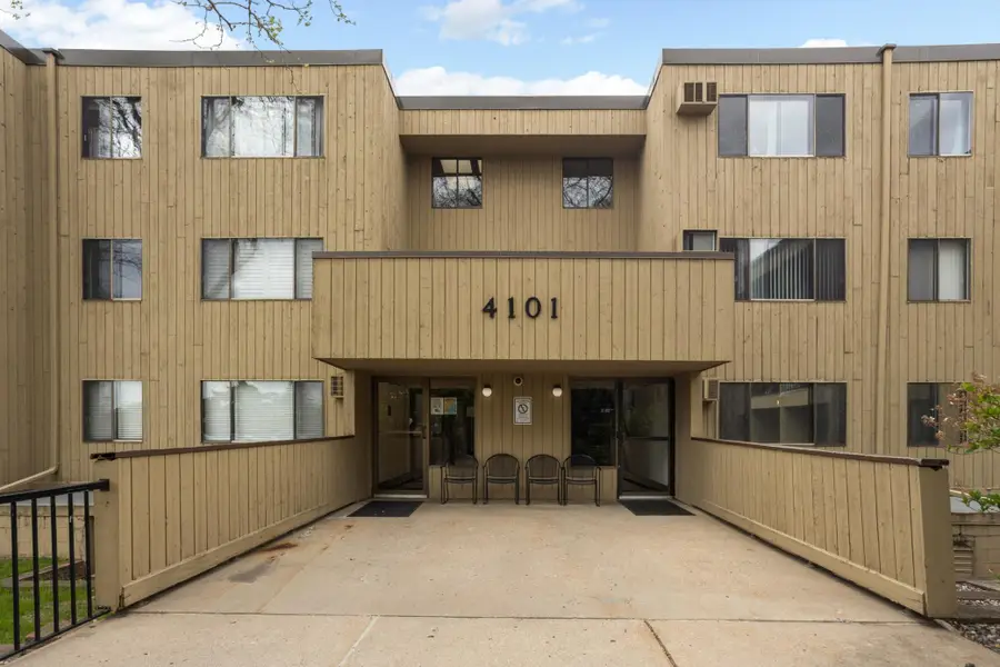 4101 Parklawn Avenue #103, Edina, MN 55435 - #2